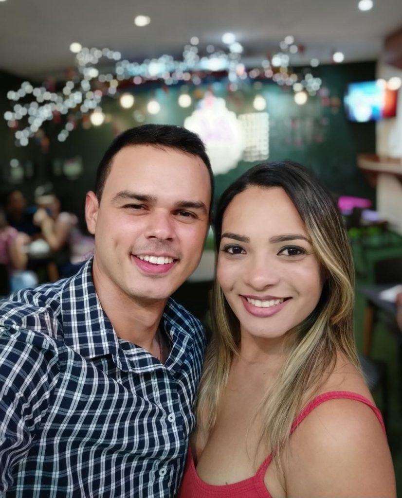 Casal de empreendedores Jéssica e Adebraldo